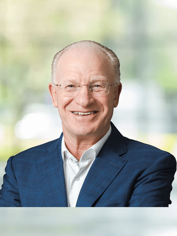Pr John Adler, Fondateur du Zap-X